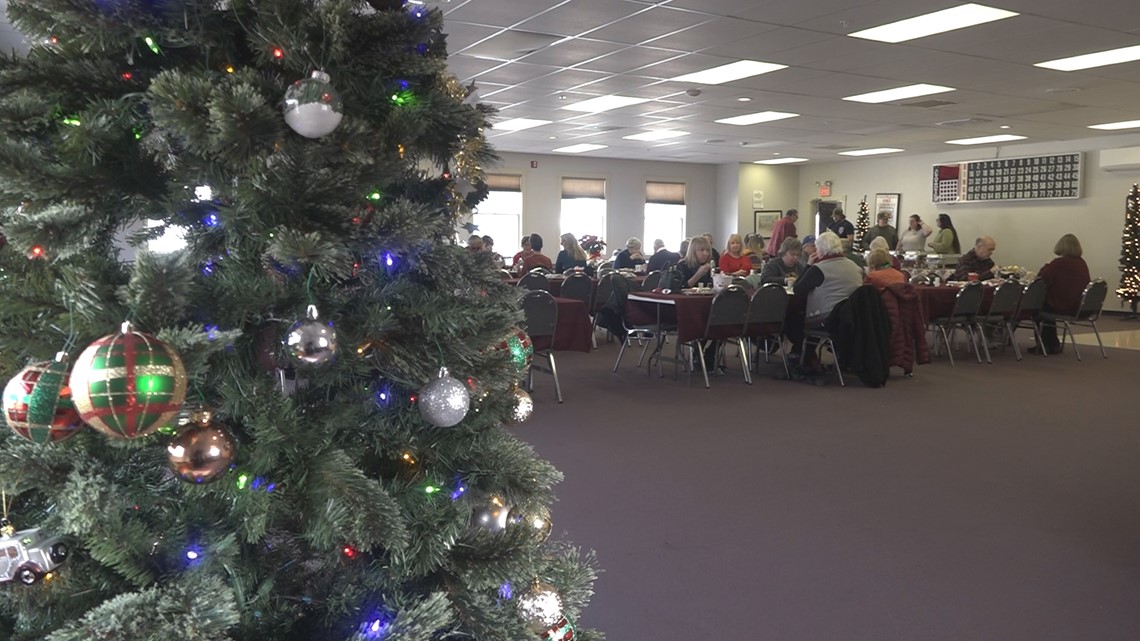 Free Christmas Meal Distributed By Fire Department In Ogunquit