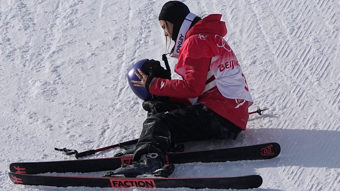 Skier Eileen Gu Navigates the Road to the Beijing Olympics