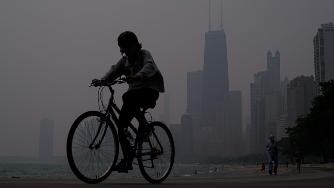 When will air quality improve and wildfire smoke clear from US