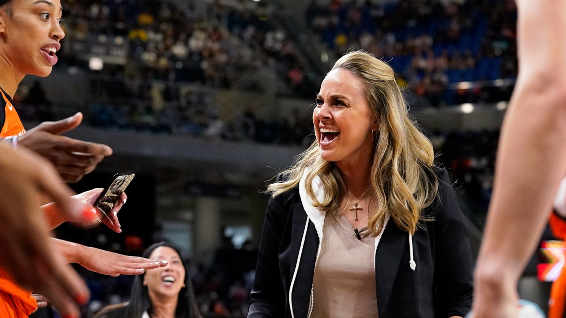 Becky Hammon thriving in 1st season as WNBA coach of Aces |  