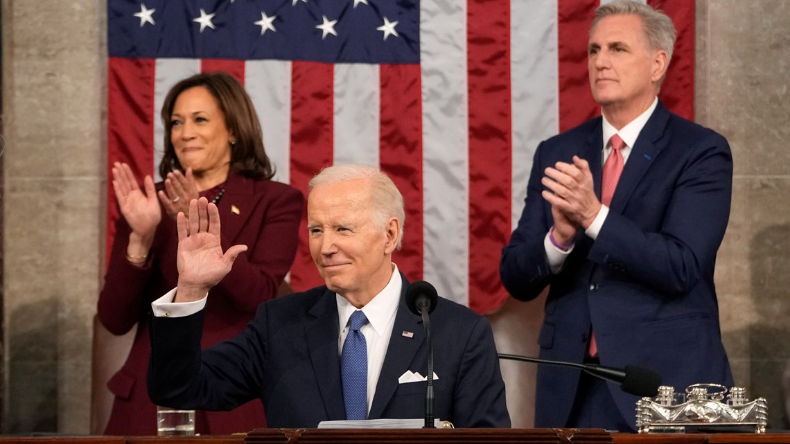 State of the Union: What's the silver thing in front of McCarthy ...