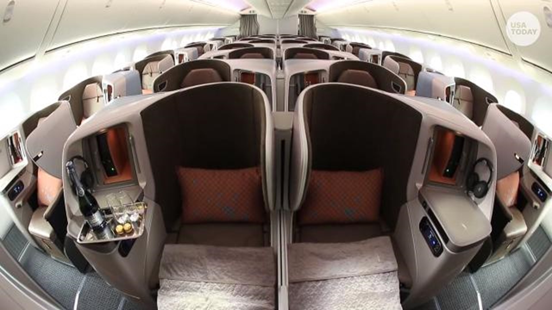 Singapore Airlines unveils new cabin interior for Boeing ...