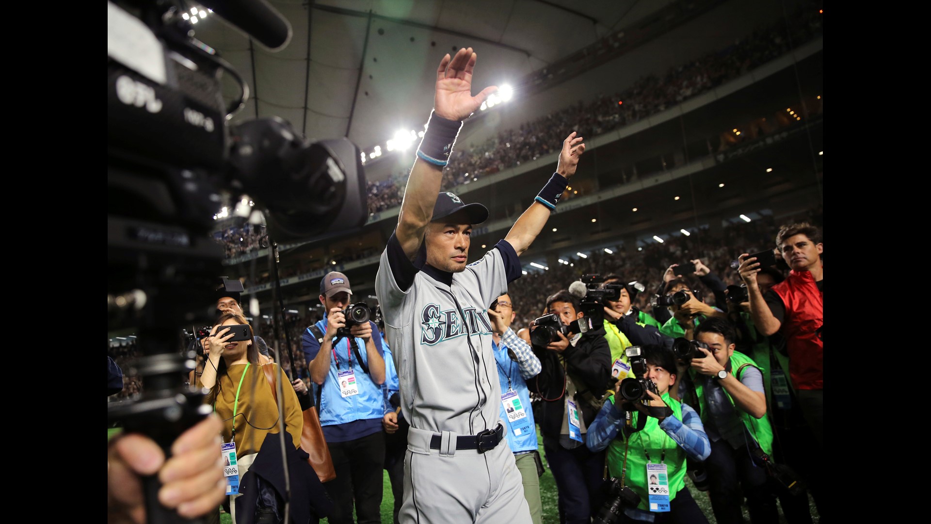 Mariners legend Ichiro Suzuki ended his storied career as a Mariner in front of a huge crowd in the Tokyo Dome.