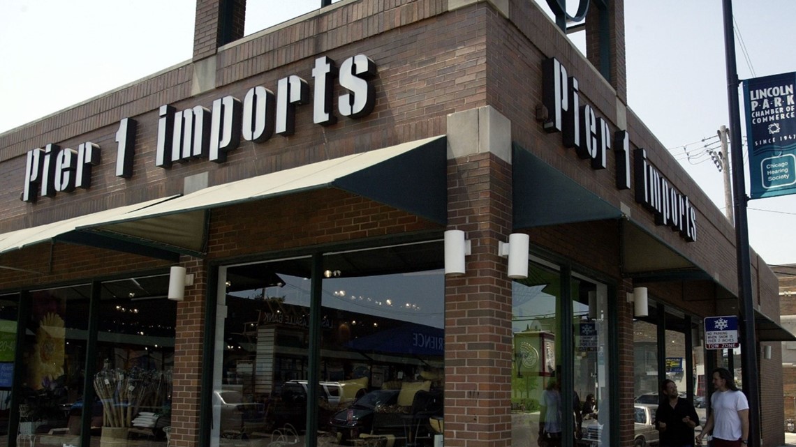 Pier 1 Imports to close 450 stores