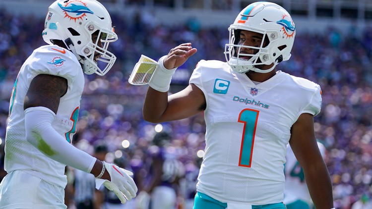 NFL Sunday Rewind: Dolphins offense makes history; Trey Lance goes down; Giants start 2-0