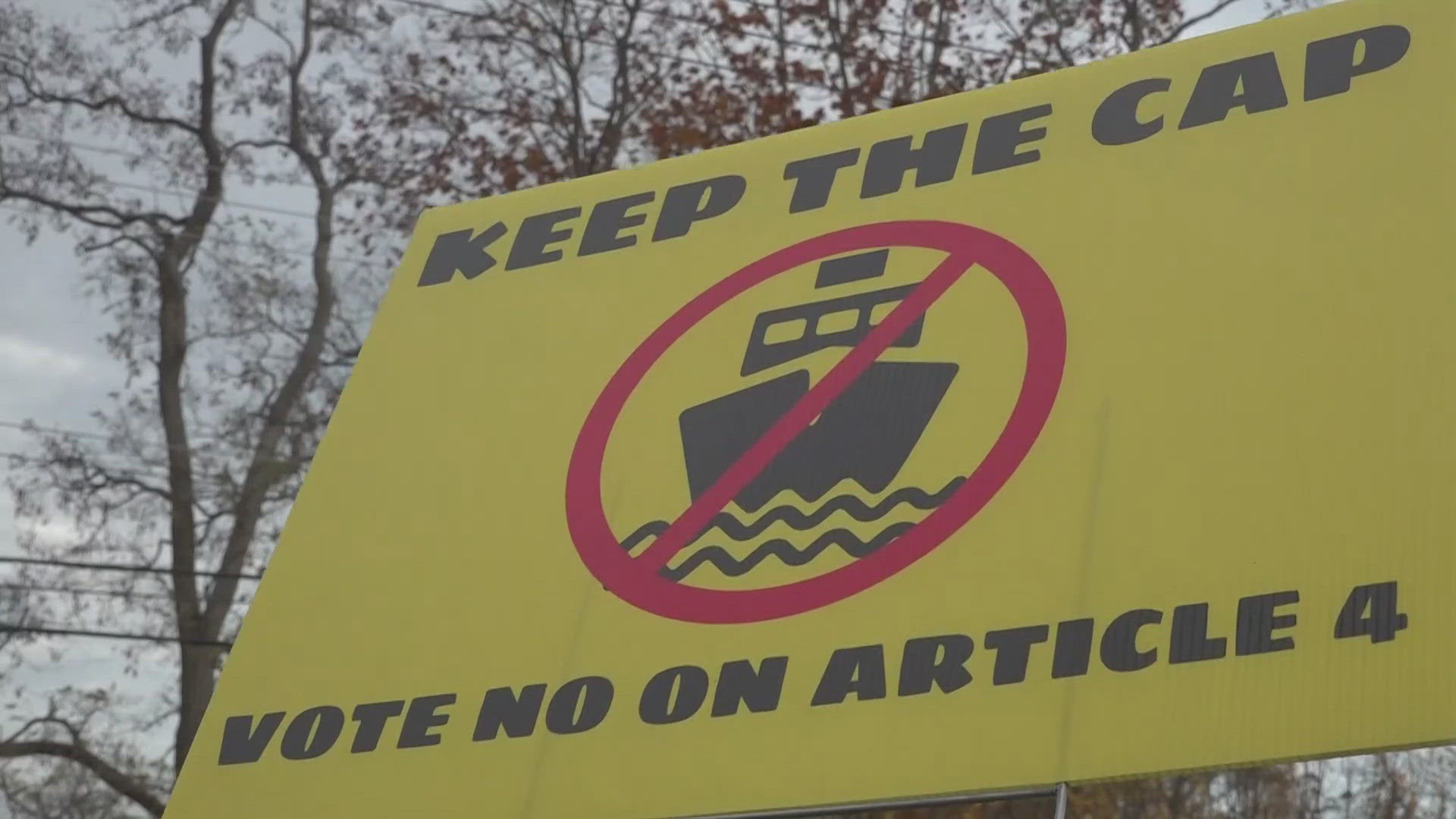 By a margin of only 63 votes, the town will not repeal and replace the ordinance with a cap of 3,200 people per day and monthly limits.