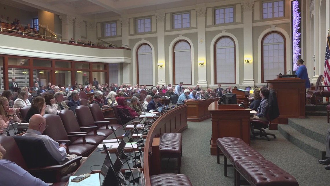 ME abortion expansion bill heads to Senate for one last vote - Vimarsana News