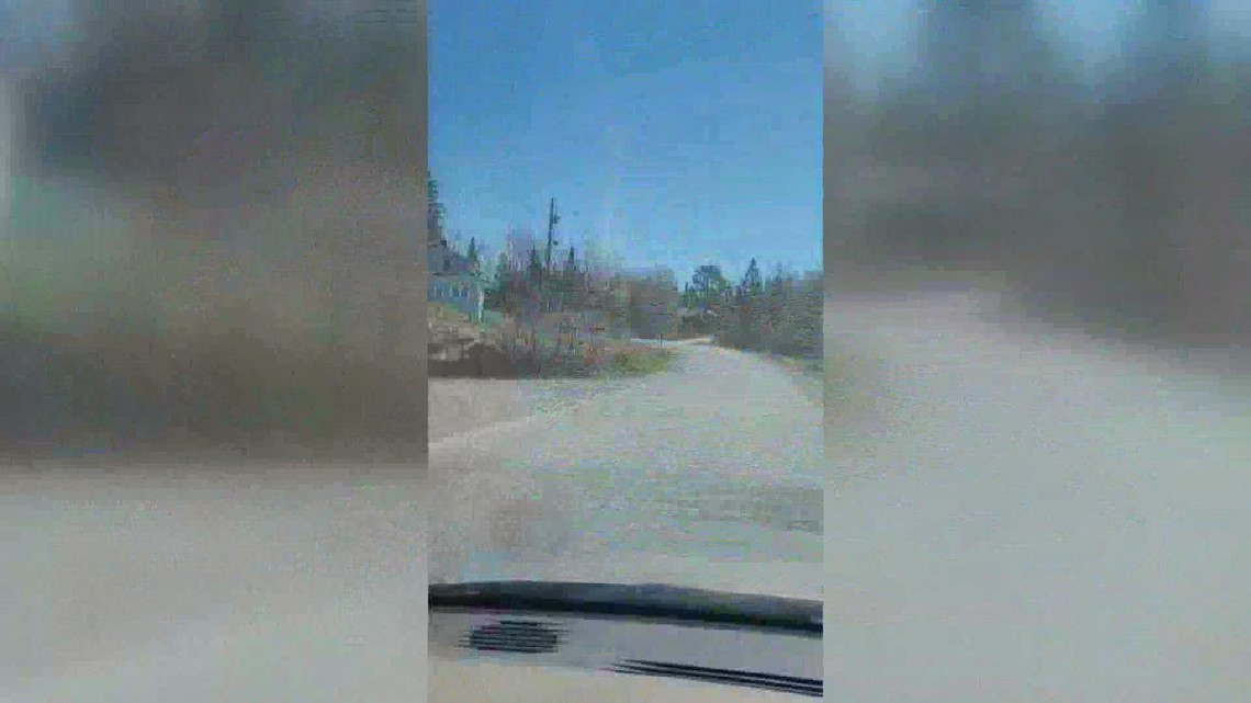 What is a dust devil and how do they form in Maine?