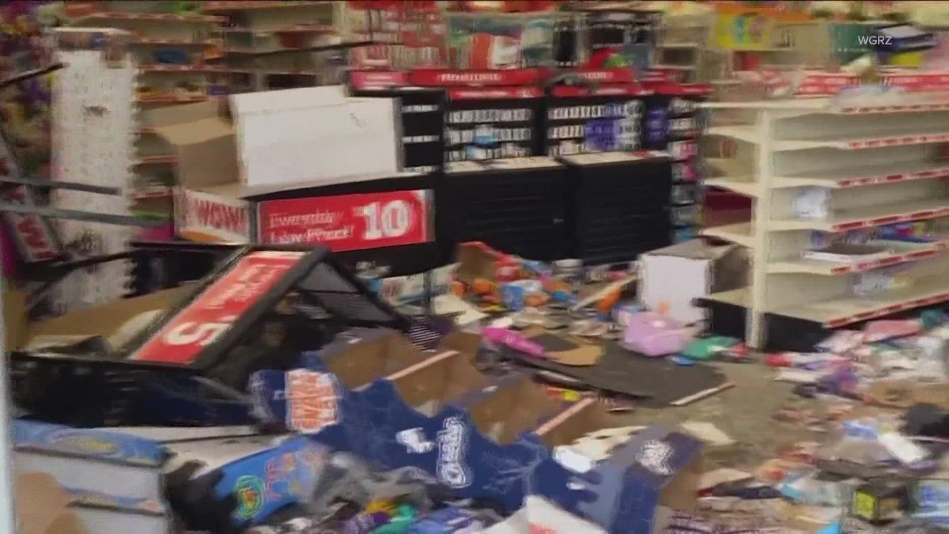 VERIFY Video claiming to show Buffalo Walmart looting during blizzard