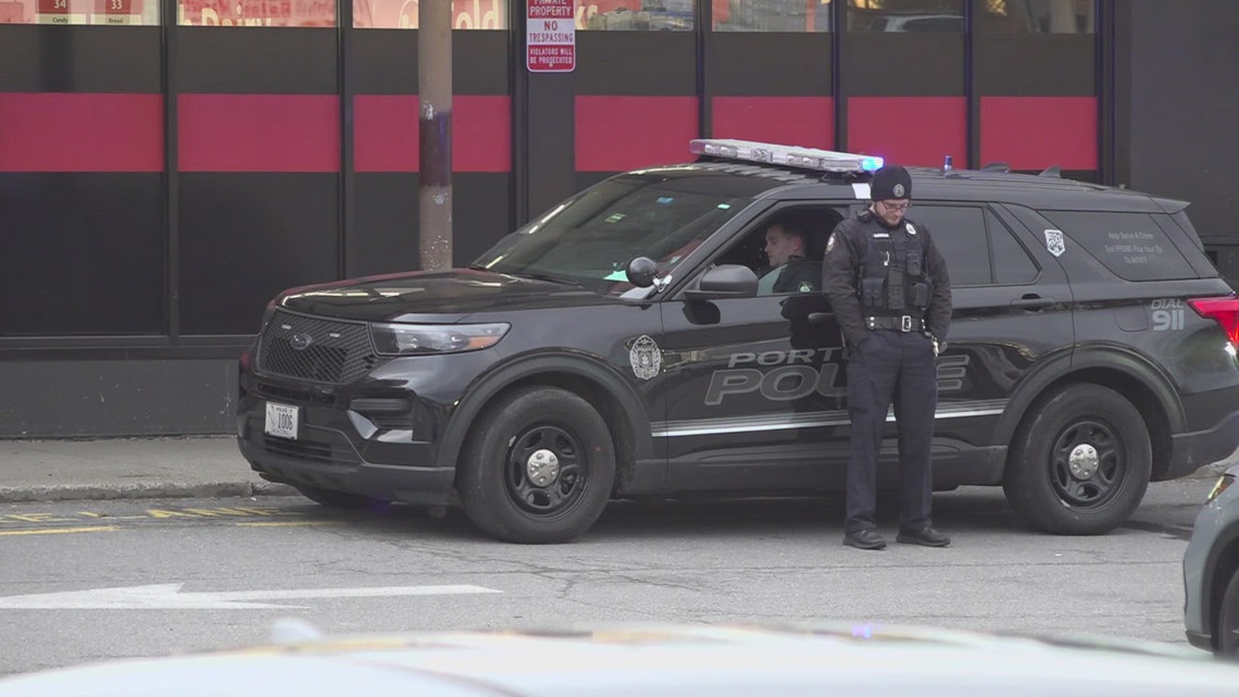 Portland police arrest man accused of shooting gun near shopping plaza ...