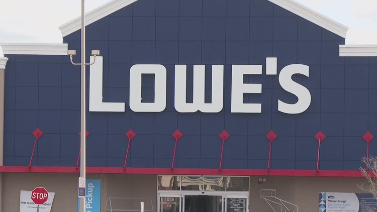Police seek four suspects for alleged theft at Lowes in Brunswick, Portland