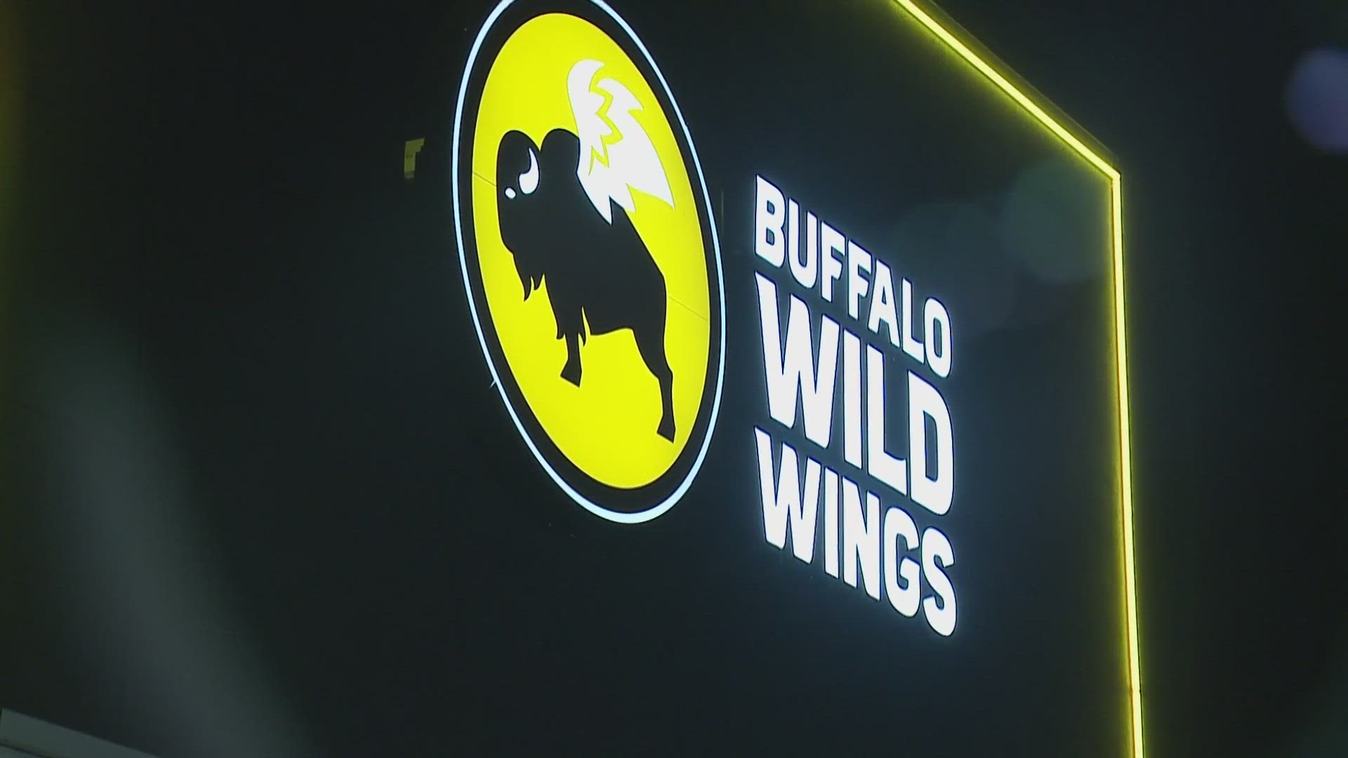 Maine State Police arrested a man after he allegedly threatened to shoot patrons at Buffalo Wild Wings with an AR-15.