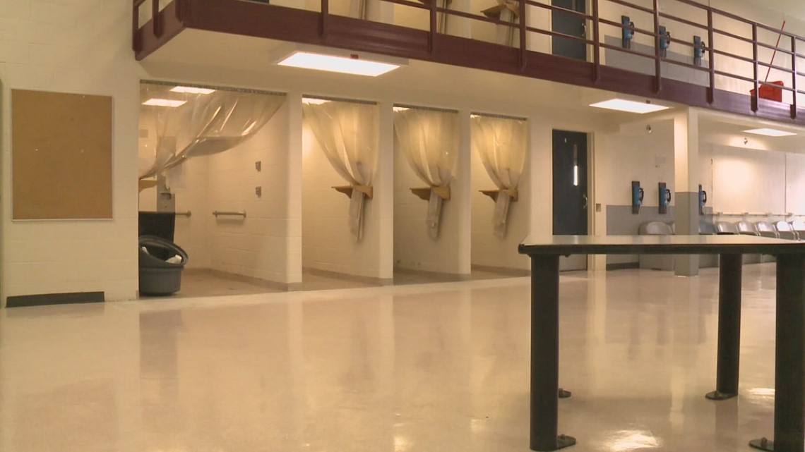 Maine lawmakers revisit parole reinstatement after 50 years without the program