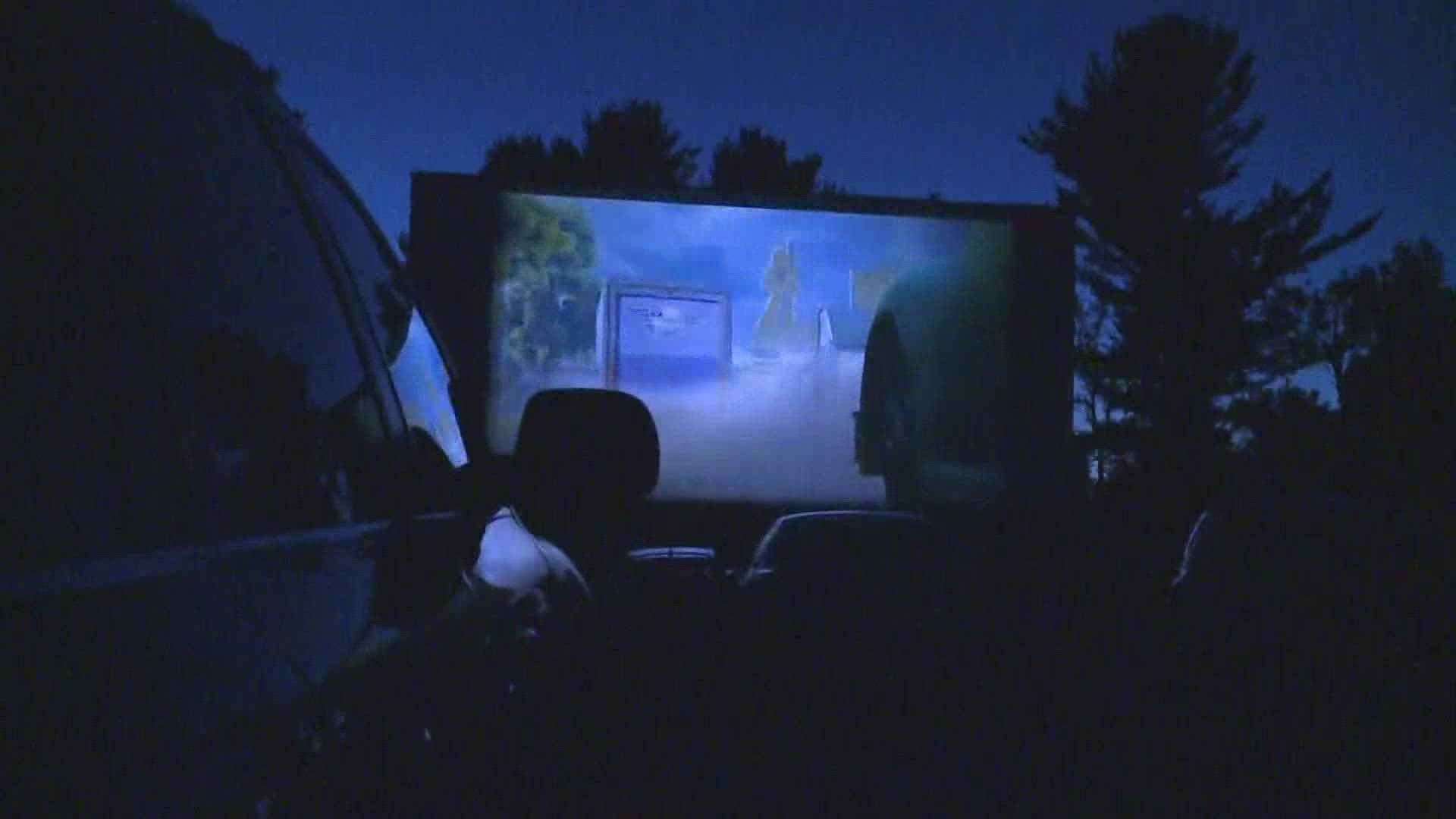 As online streaming services such as Netflix and Hulu provide alternatives to seeing movies without leaving our homes, drive-in theaters are on their way out.