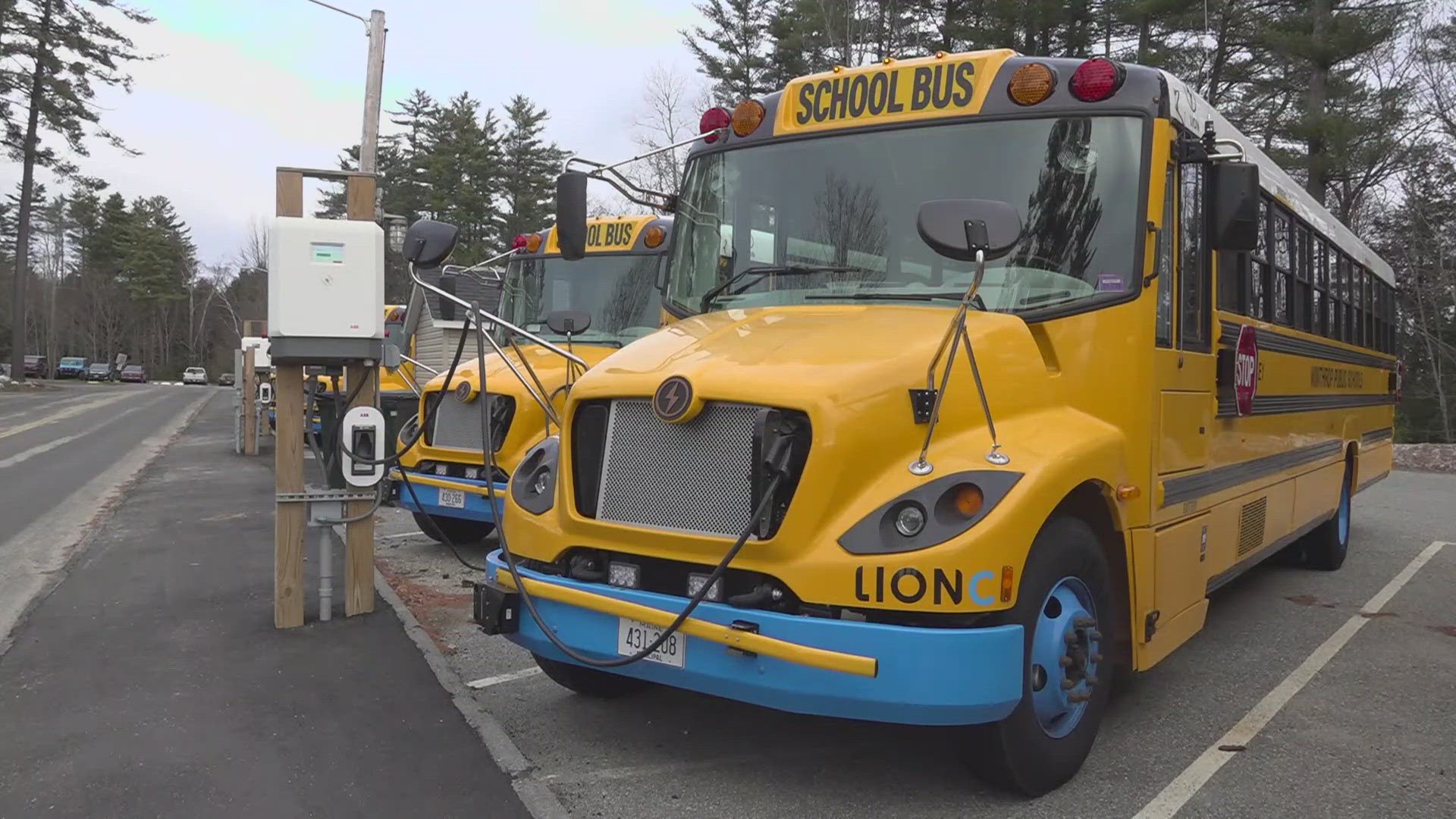 Several school districts across the state have been awarded electric buses through the EPA's Clean School Bus program, but a few are seeing mechanical issues. 