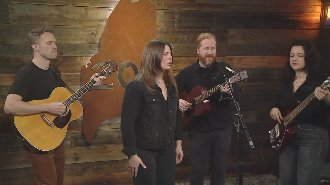 Bonnie Raitt’s biggest hits are coming to the stage in Portland