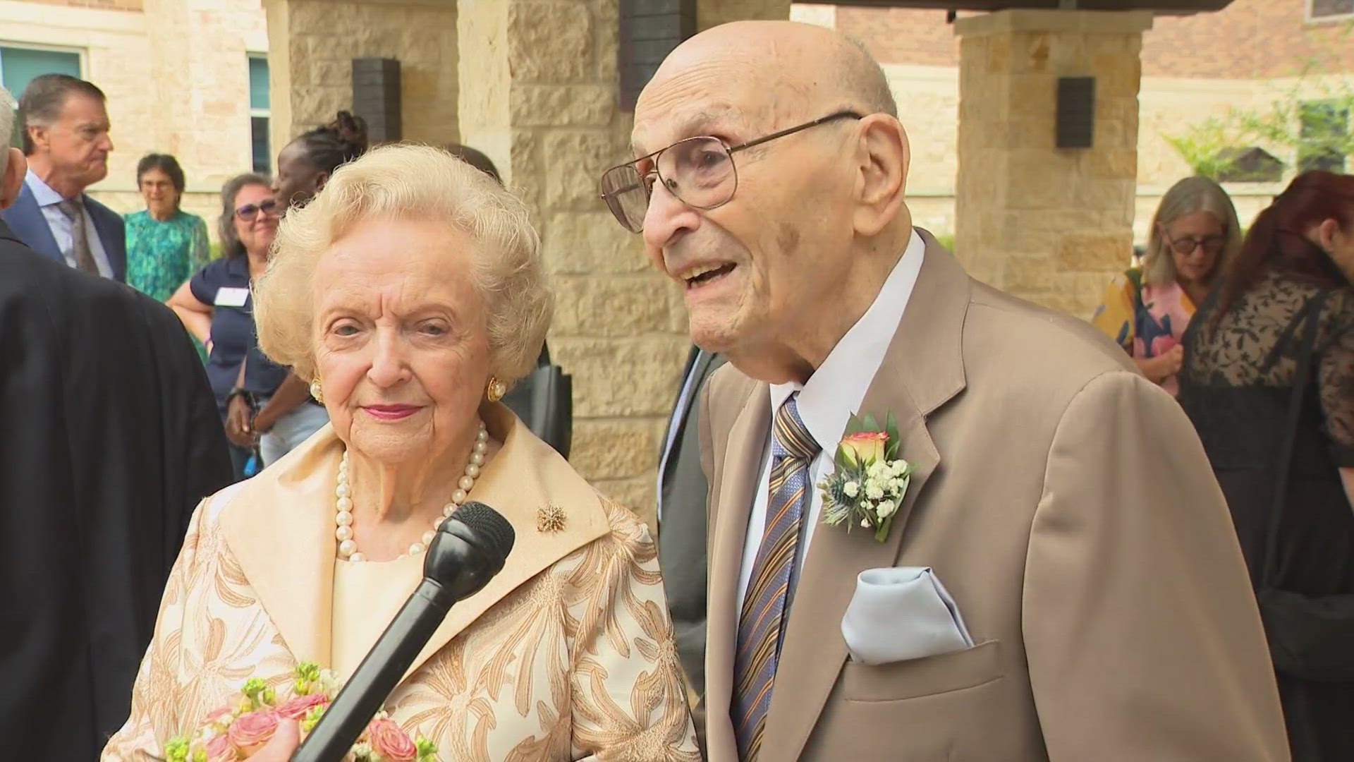 98-year-old Bernard Snyder and 96-year-old Josephine Cartwright Snyder got married in the retirement community where they met.