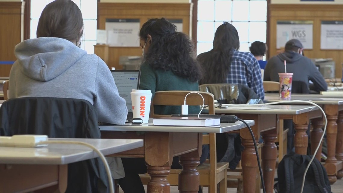 College Solutions counselor offers tips for Maine HS seniors - Vimarsana News