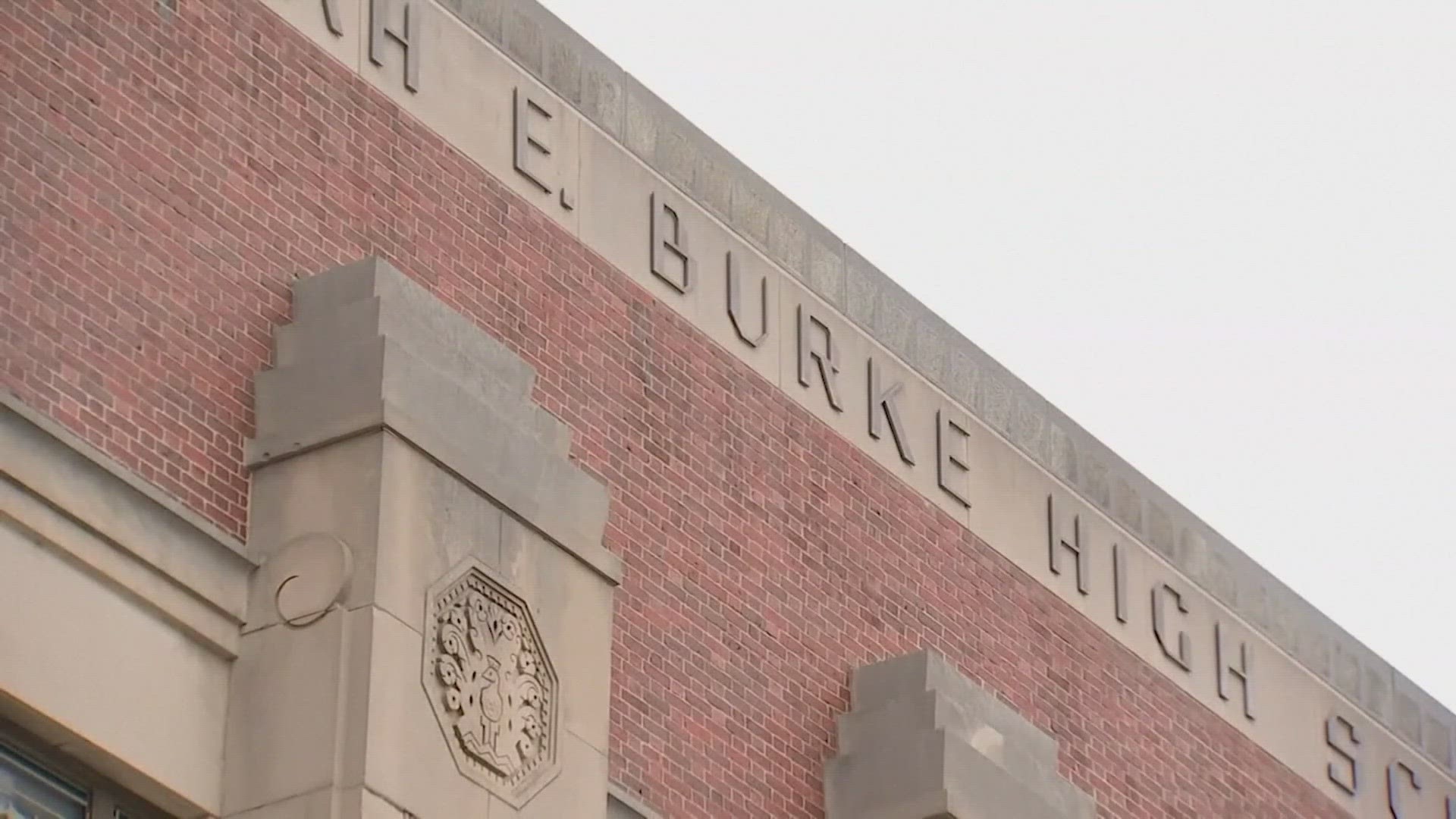 This teen used to be homeless. Now he's earned a full ride to Harvard ...