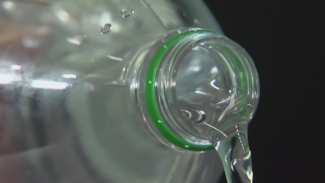 Maine lawmakers weigh bill that would cap water extractions - Vimarsana News
