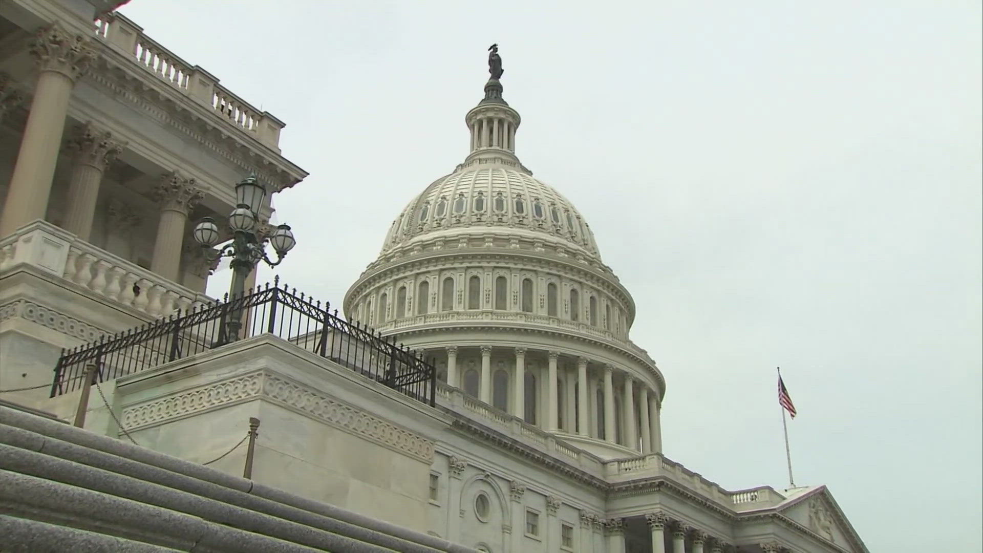 Deadline to avert government shutdown inches closer | newscentermaine.com