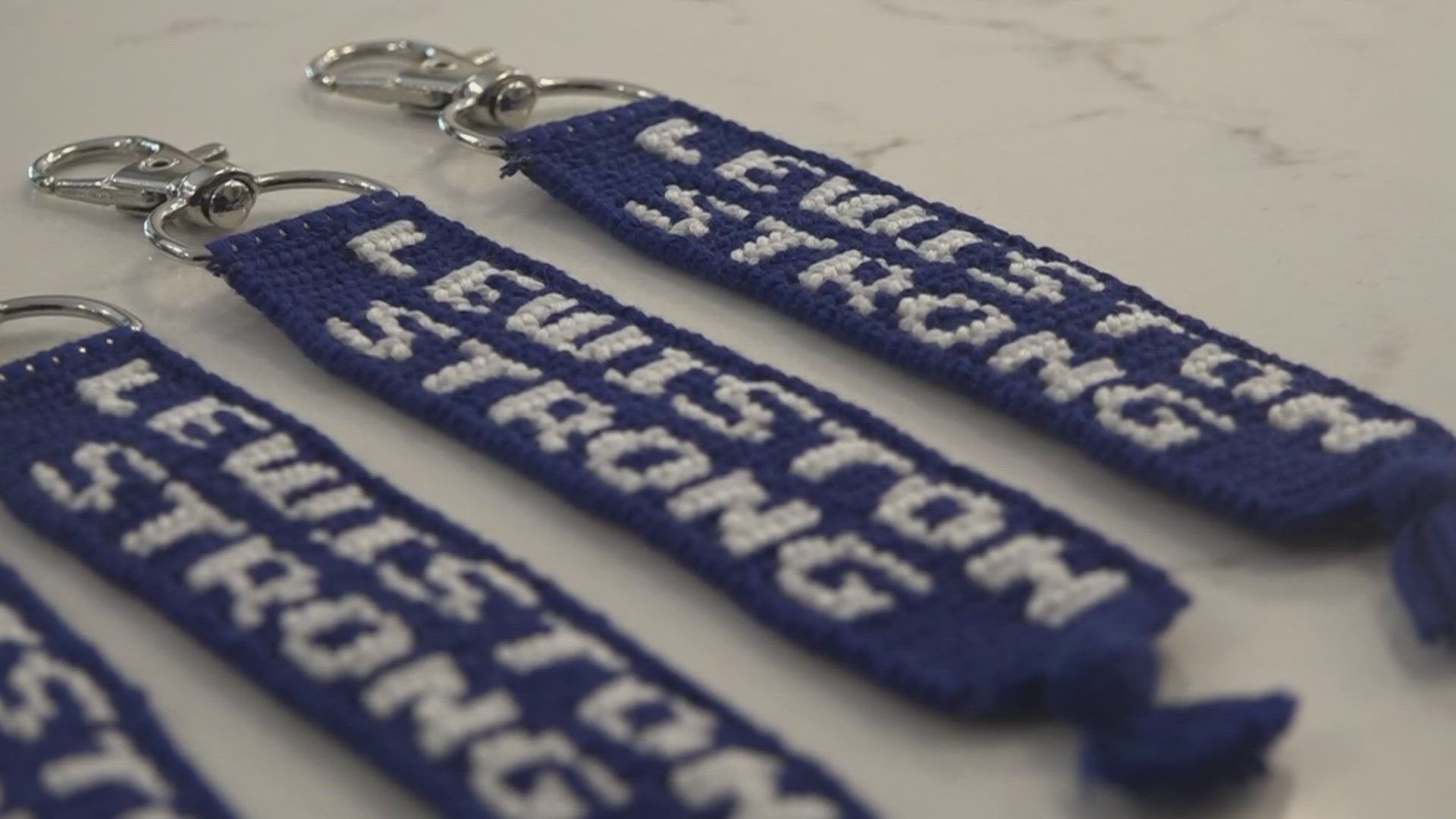 Tillie Reis said she's aiming to raise $1,000 by selling 50 keychains.