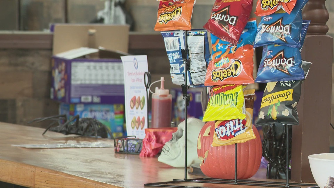 Maine restaurants offer deals, free meals to residents set to lose SNAP benefits