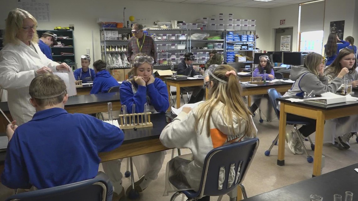 Glenburn school placing focus on hands-on learning through new 'STEAM' lab