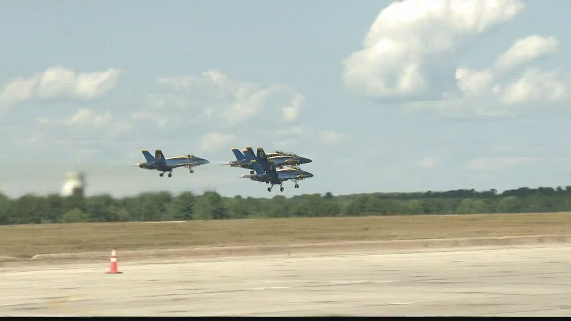 Gold star families to take in Blue Angels