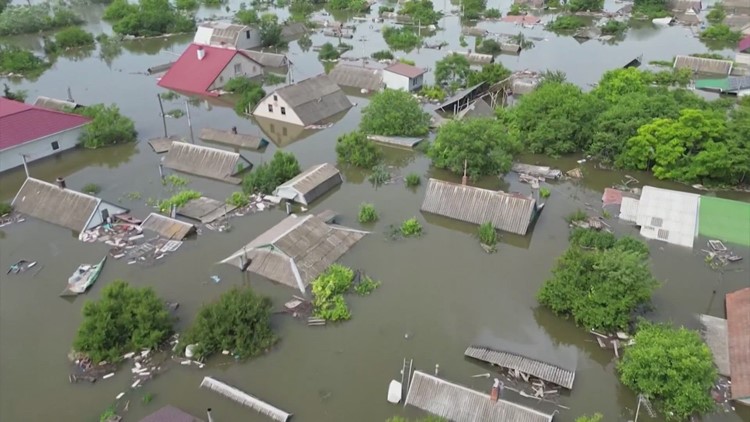 Parts of Ukraine continue to flood after destruction of dam