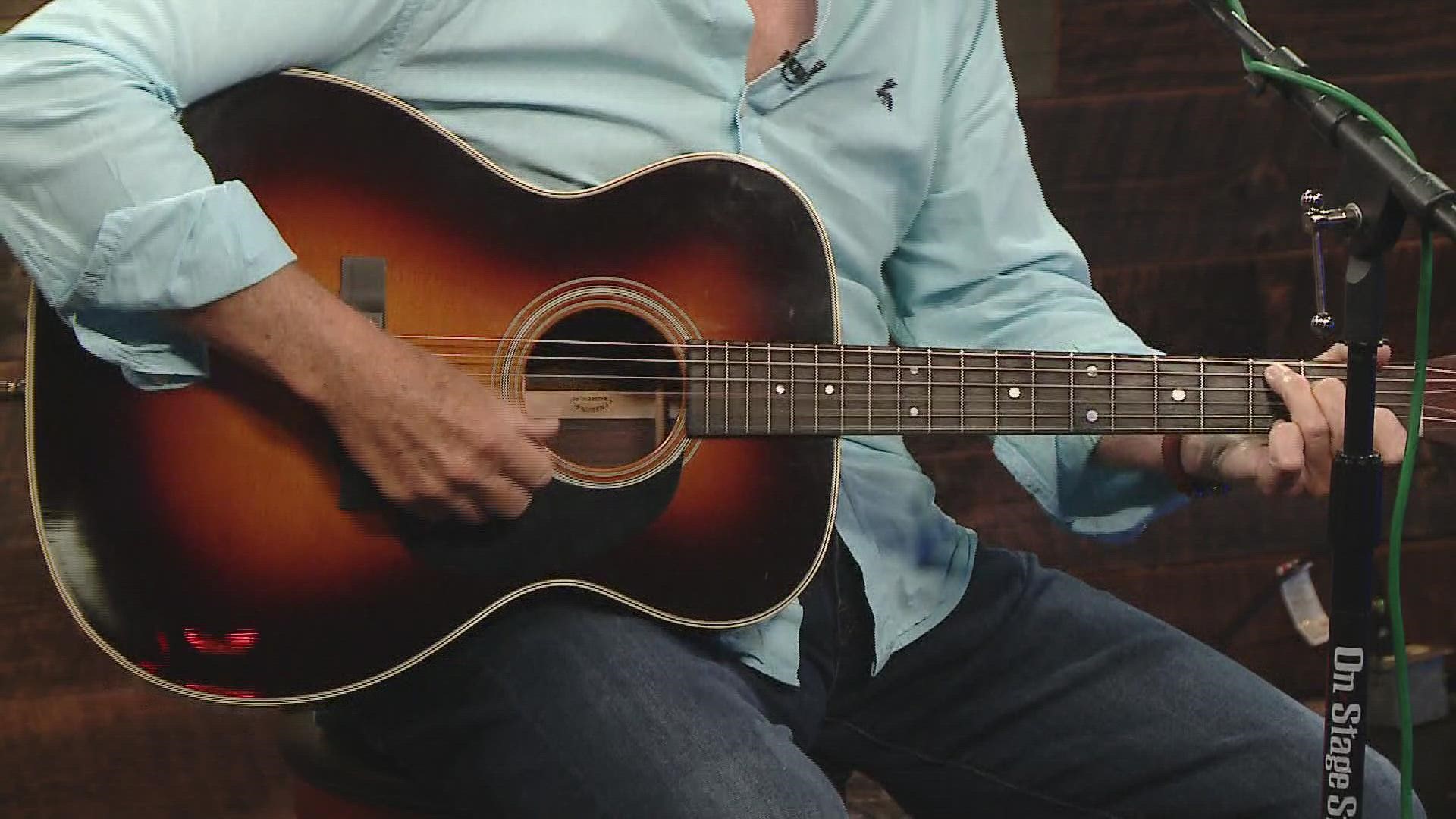 Scott Kirby performs in the 207 studio.