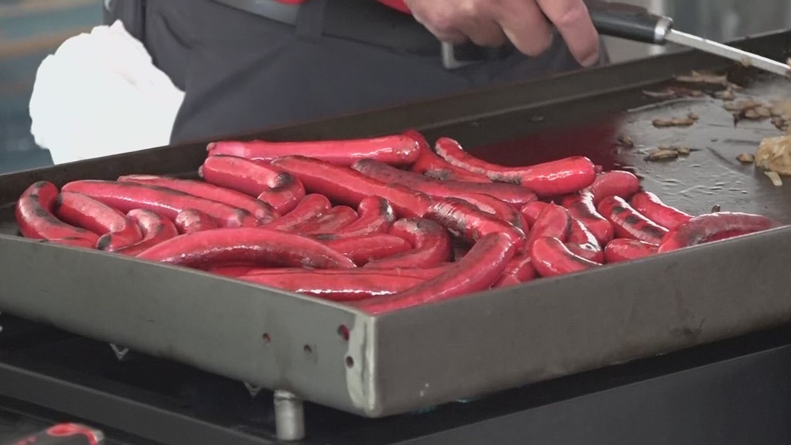 Maine Red Hot Dog Festival draws crowds, adds business in Dexter