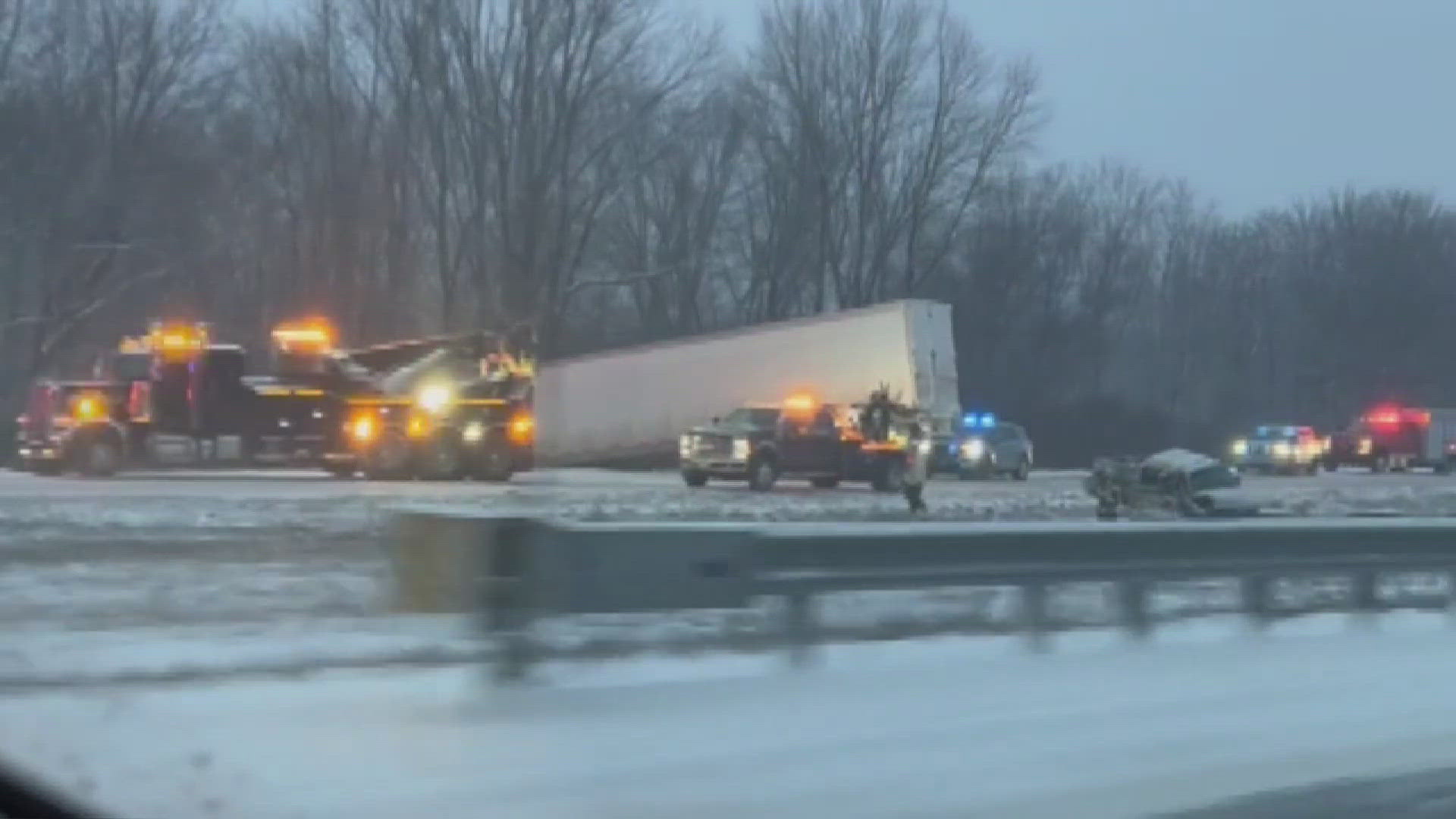 Crash involving semitruck on I-95 in Hampden slows northbound traffic ...