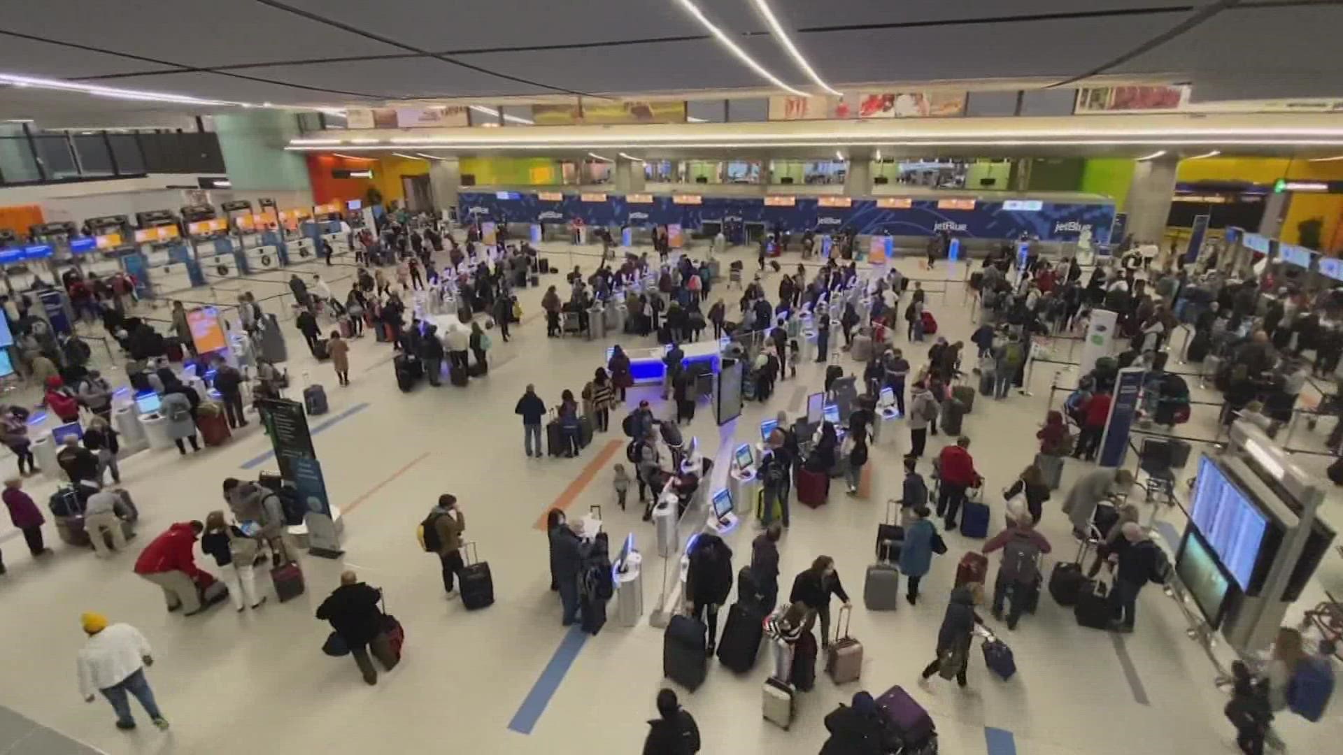 Boston TSA expects larger crowds, longer wait times for holiday travel  compared to last year | newscentermaine.com