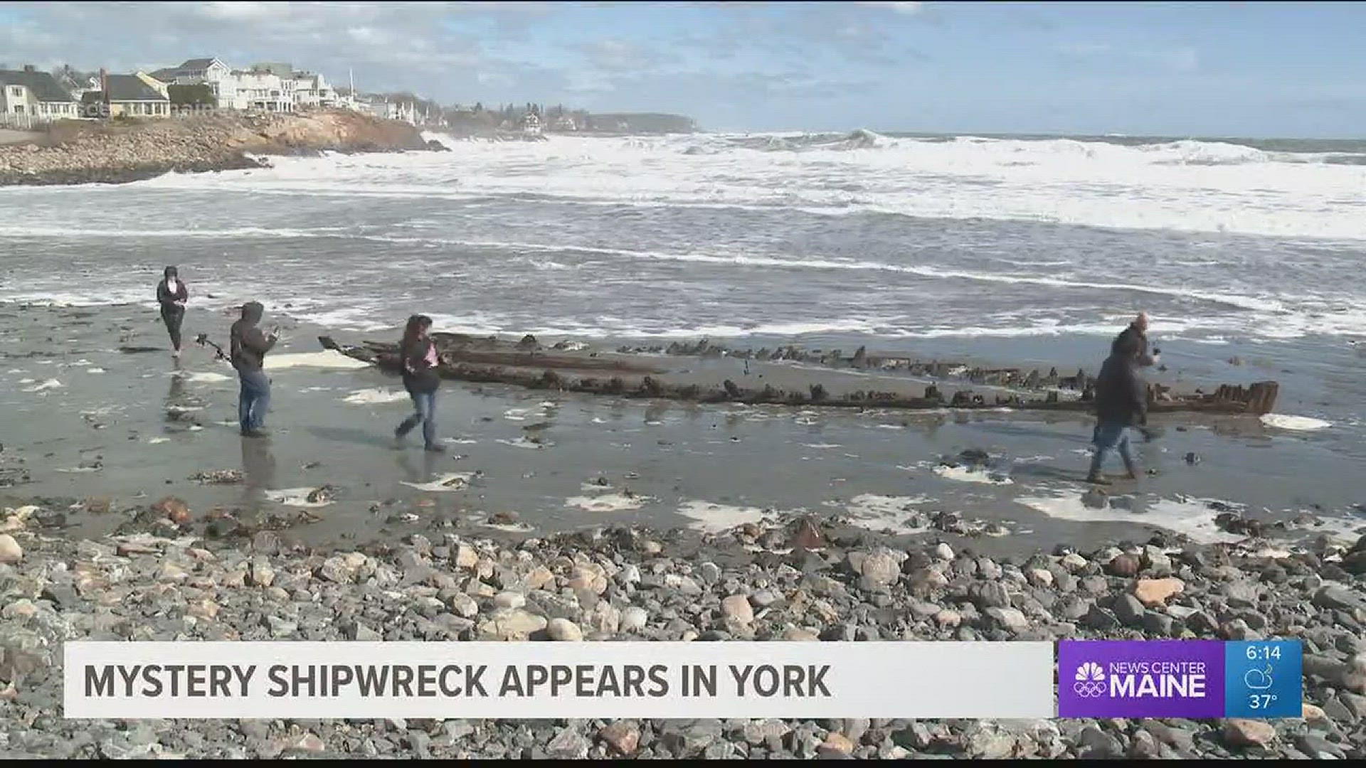 Mystery shipwreck appears in York