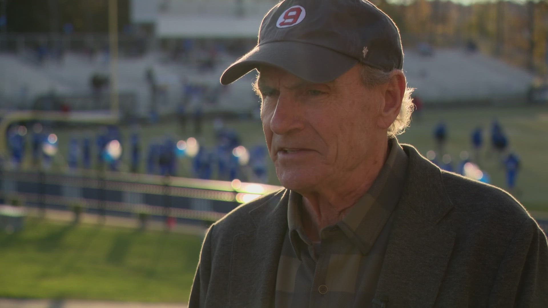 The six-time Grammy Award winner drove to Lewiston to open the annual Battle of the Bridge high school football game last night.