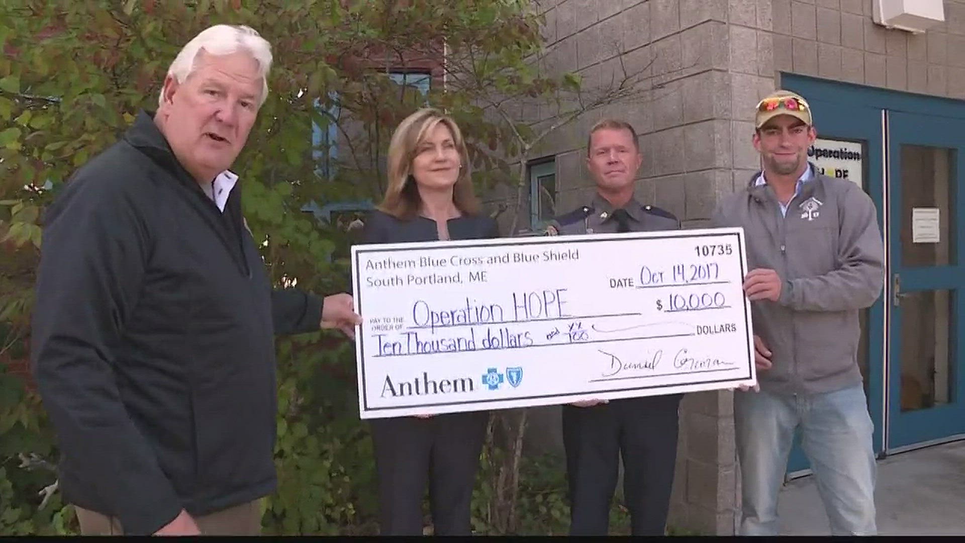 Anthem presents a donation of $10,000 to Scarborough's Operation HOPE
