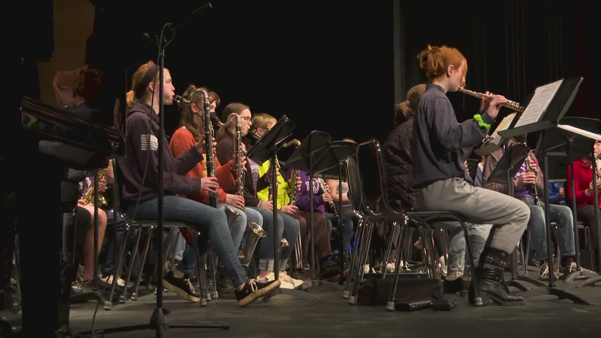 Hampden Academy and Nokomis High School come together to perform a concert to benefit Ukraine.