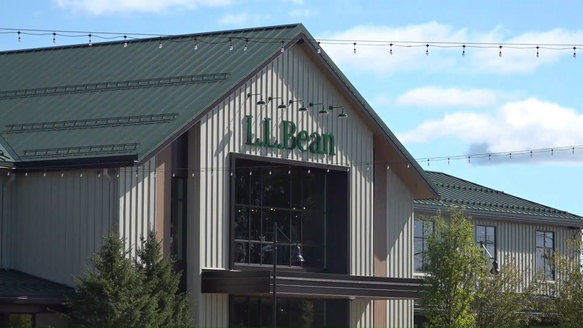 L.L.Bean flagship store reopens 24/7 after $50 million renovation
