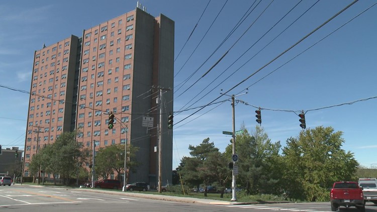 Power fully restored to Portland apartment building after three weeks