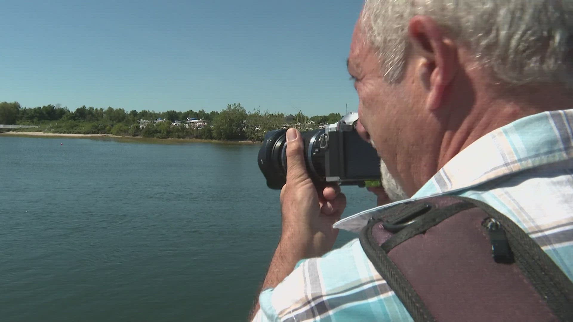 The group uses profits from beach photography to generate a stream of donations to the Make-A-Wish Foundation.