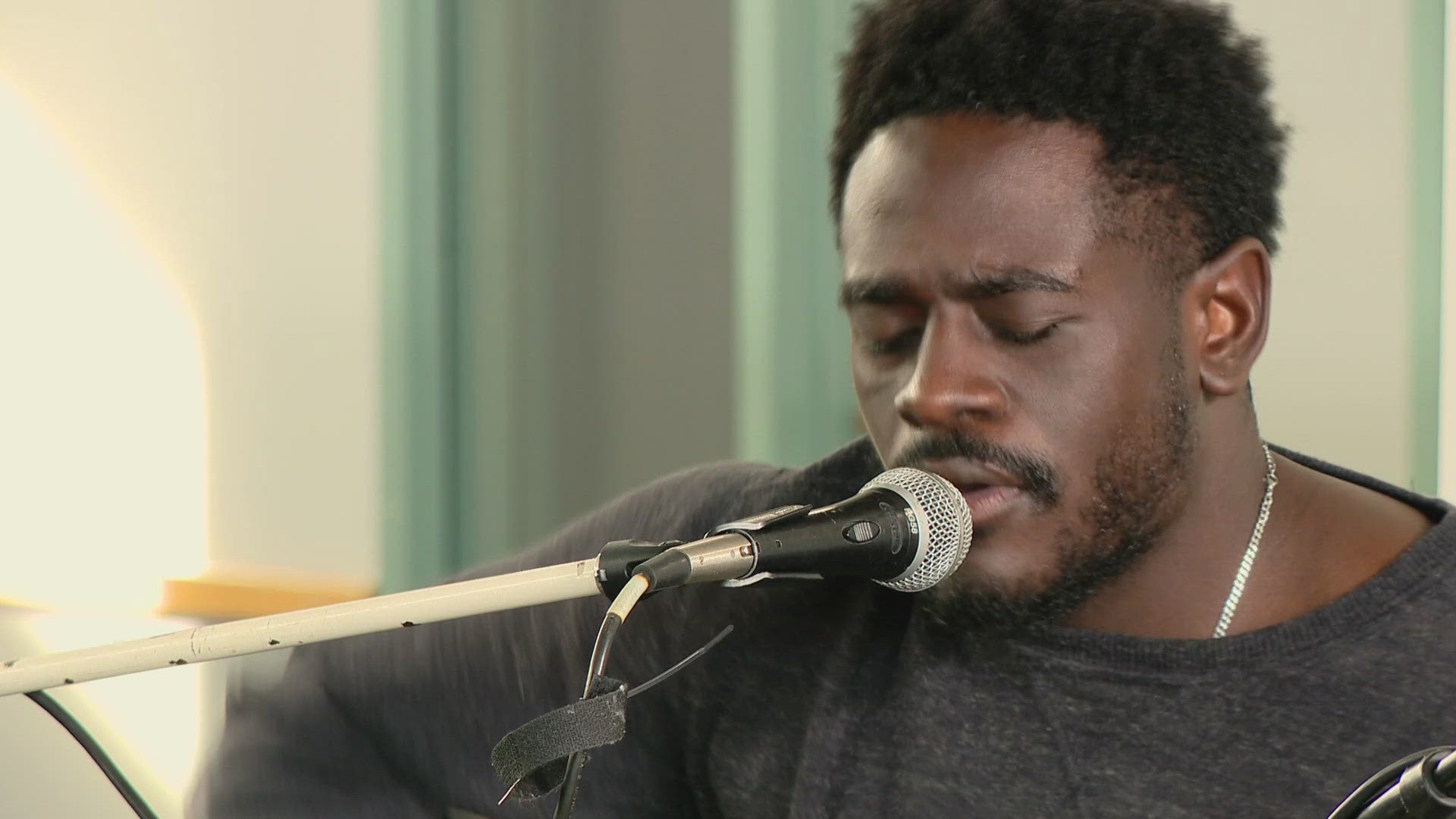 Musicians, comedians, doctors, students and pensioners have all become  targets.\, image size:1920x1080