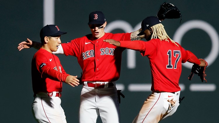 Boston Red Sox complete 4-game sweep of Toronto Blue Jays