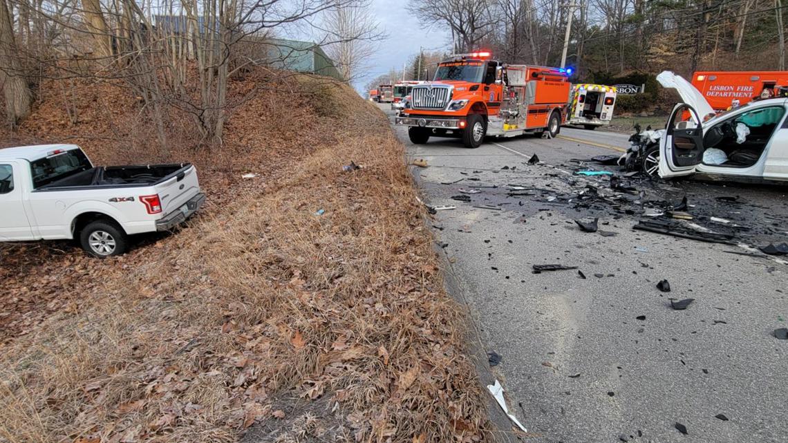 Two seriously injured in crash on Route 196 in Lisbon
