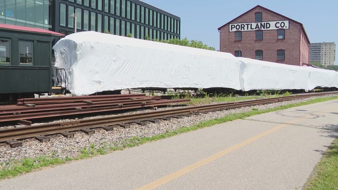 Wrapped train cars in Portland create further issues between developers, railroad