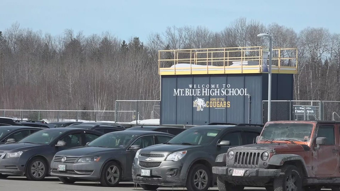 Farmington high school fight raises concern among parents - Vimarsana News