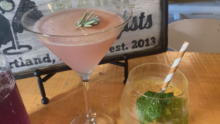 207 recipes: bourbon mint julep, lavender martini for the Kentucky Derby