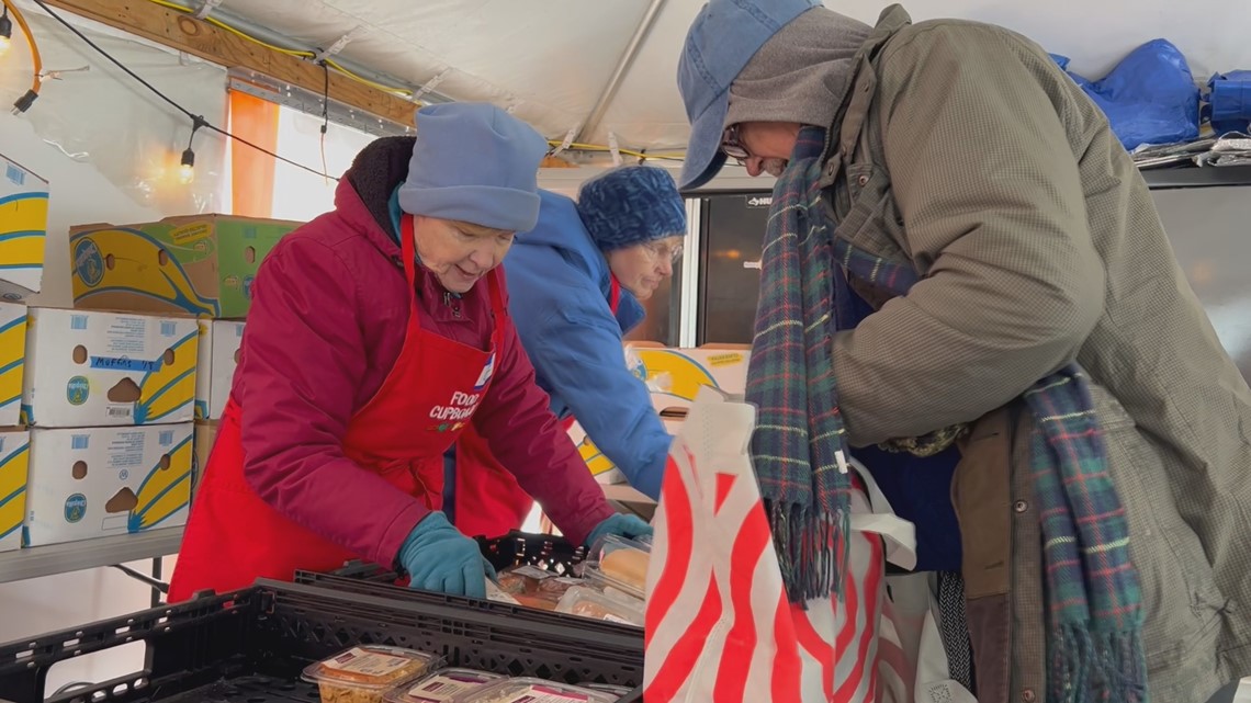 Maine food pantries help families stock up before storm