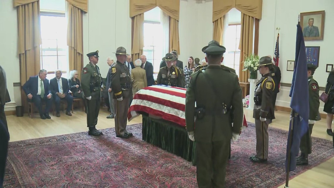 Public services begin for former Maine Gov. Joe Brennan ...