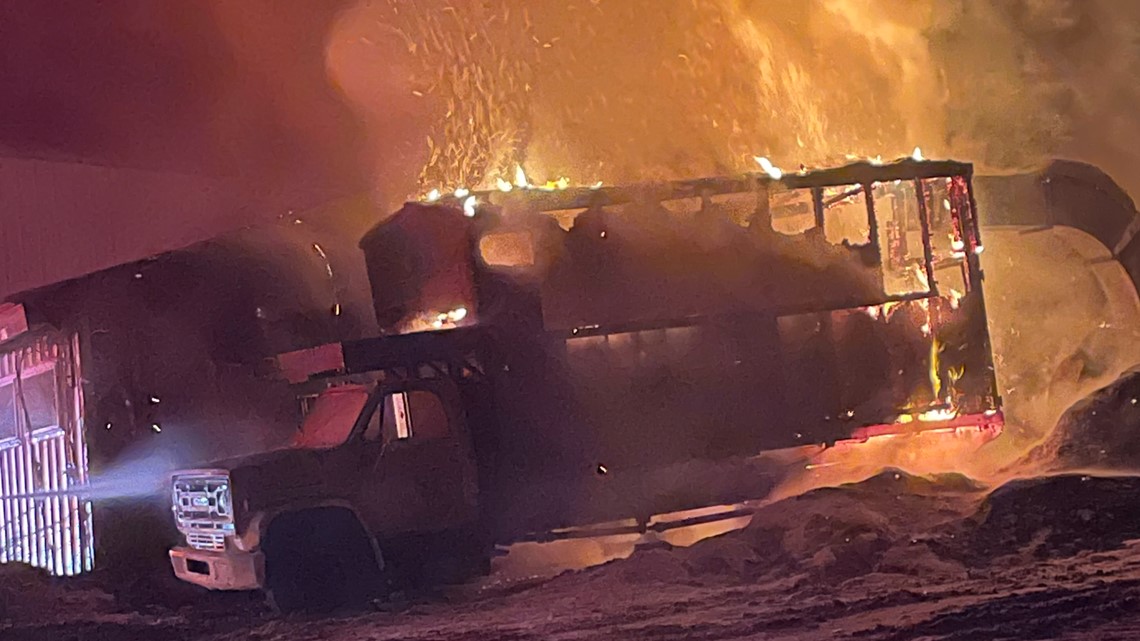 Crews respond to blaze at North Yarmouth lumber company - Vimarsana News